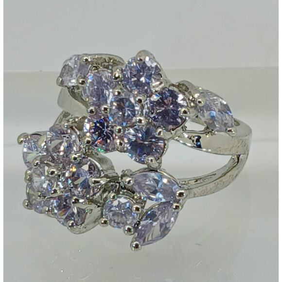 Vintage Ring Size 7 Silver Tone White Gold GP Brilliant Sim Diamond CZ Cocktail - Picture 3 of 10